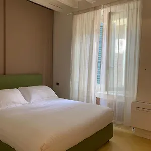 Fifty Eight Brera , Milano Italia